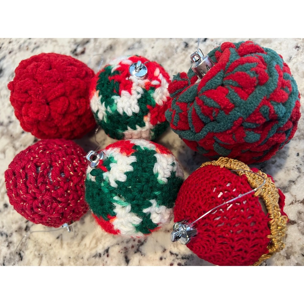 Hand Knit Crochet Christmas‎ Holiday Ornament Lot Of 13 Balls Vintage Red Decor
